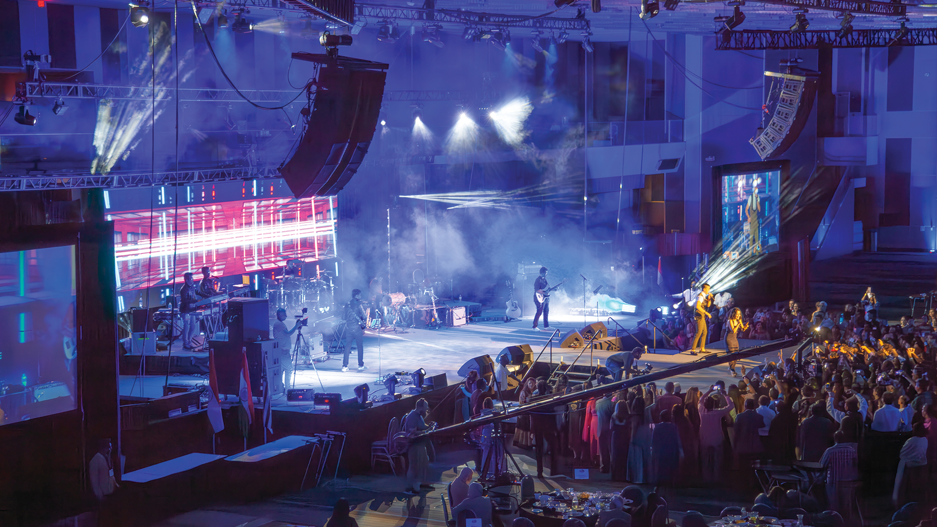 Why Distributed Audio Helps Large Rooms Feel Balanced